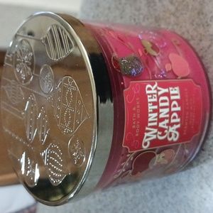 Bath & Body Works wintet Candy Apple Candle